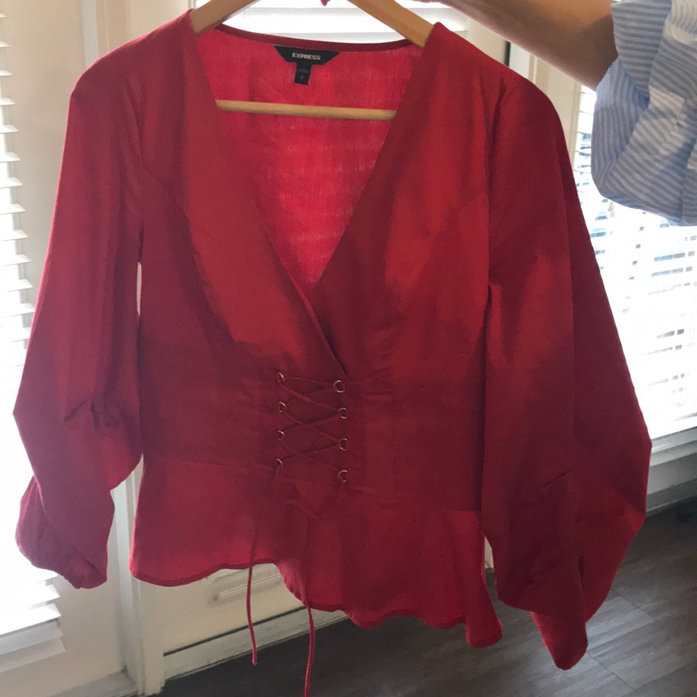 Express Top - Picture 2 of 4